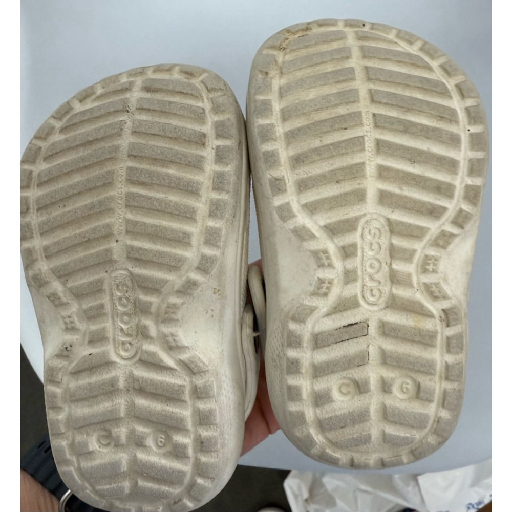 Kids Crocs Clogs Size 6 White - Picture 4 of 5